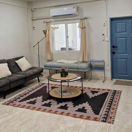 Townhouse - 5Min Walk To Bts Punnawithiヴィラ